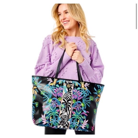NWT: Lilly Pulitzer Meena Tote Onyx Paradise Glow Engineered Tote$178 - Picture 4 of 14